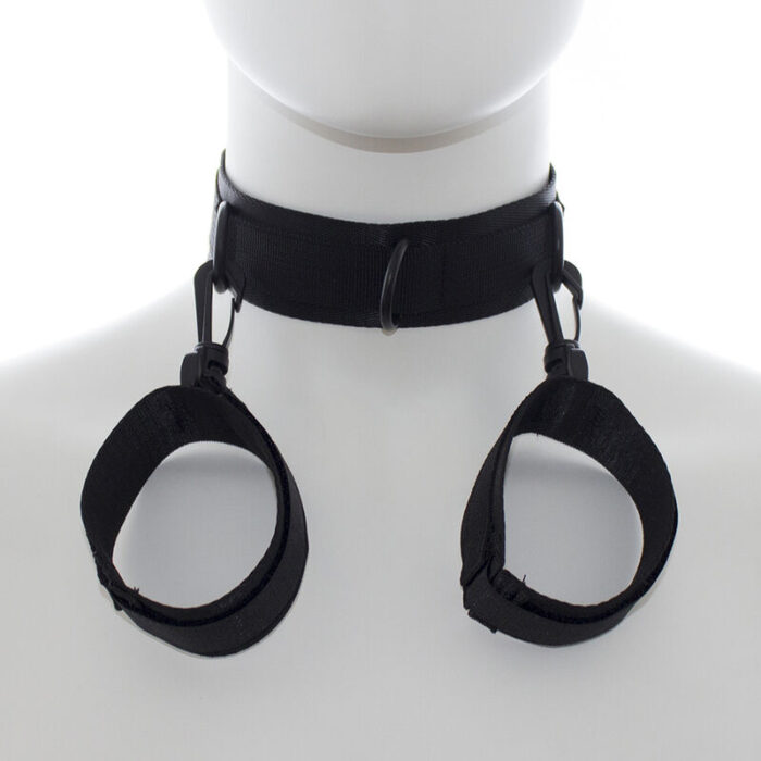 ohmama fetish - nylon handcuffs and collar - Lovex Erootikapood