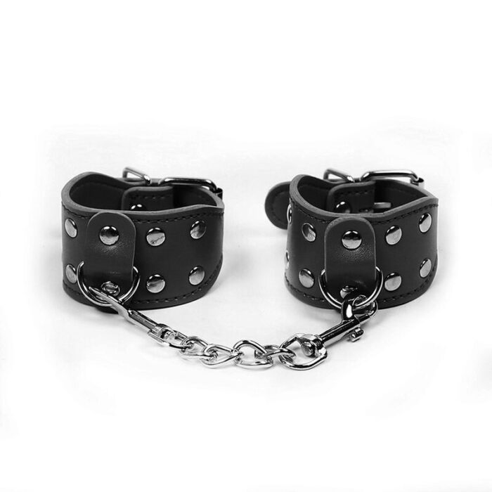 The current use of Fetish fits into the sexual realm. It refers in popular language to the pleasure or admiration of certain body parts or objects in a way that produces excitement or pleasure. Ohmama offers you all the elements and accessories so you can carry them out like never before without complexes using the highest quality materialsCharacteristics	Handcuffs with rivets 	Metal strap	Perfect for beginners and more experienced users	Metal details	Materials: 80% PVC