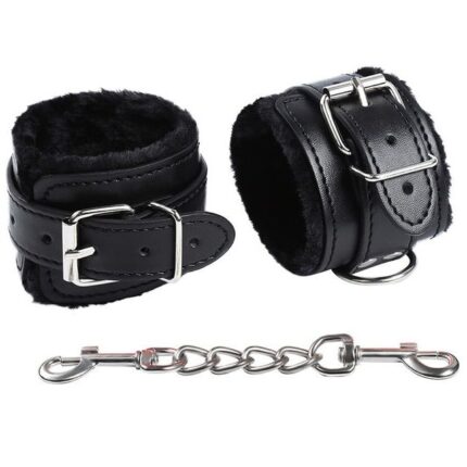 The current use of Fetish fits into the sexual realm. It refers in popular language to the pleasure or admiration of certain body parts or objects in a way that produces excitement or pleasure. Ohmama offers you all the elements and accessories so you can carry them out like never before without complexes using the highest quality materialsCharacteristics	Fur lined handcuffs 	Metal strap	Composition: PVC