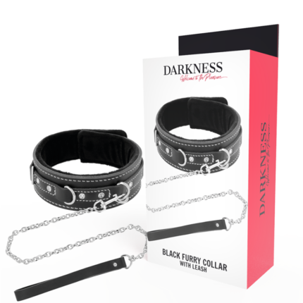 Add high protocol to your BDSM scenes with a posture collar and a strap.Keep your partner upright so that all his assets are on display. The height of the padded collar will ensure your chin is lifted all the time. Padded and adjustable