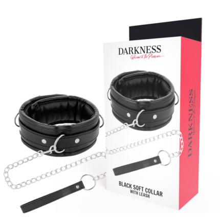 Add high protocol to your BDSM scenes with a posture collar and a strap.Keep your partner upright so that all his assets are on display. The height of the padded collar will ensure your chin is lifted all the time. Padded and adjustable