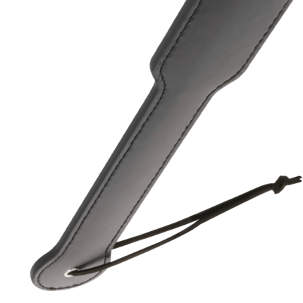 Take your fetishism to another level and discover your dominant or submissive side with Darkness's high quality shovel. You can give pleasure